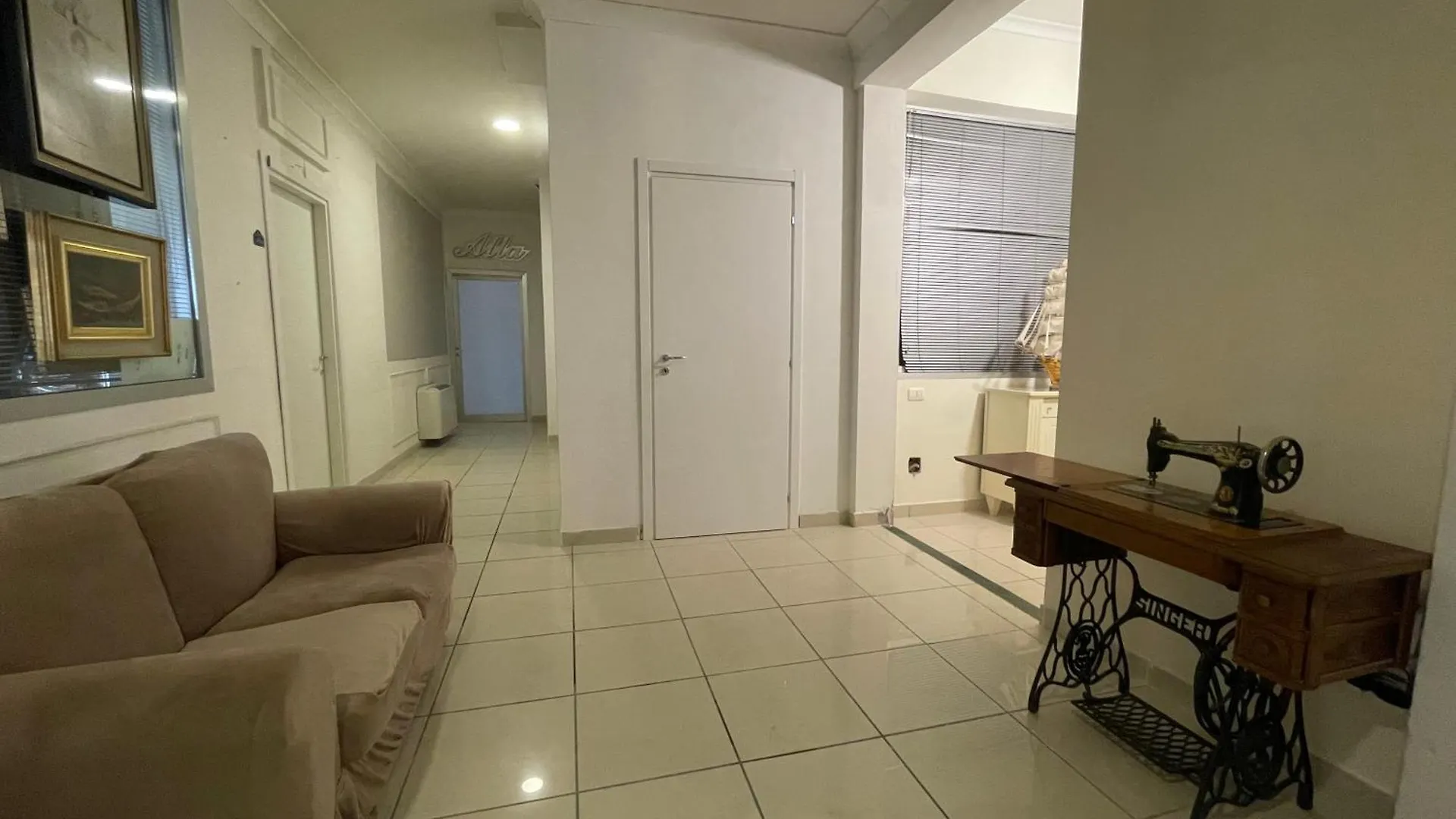Hotel 4 Corone Napoli Affittacamere
